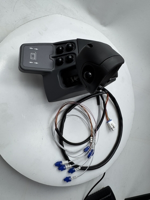 W100HR คอนโทรลสติ๊ก จอยสติ๊ก 10-30V 2862161 สําหรับชิ้นส่วนเครื่องบดถนน